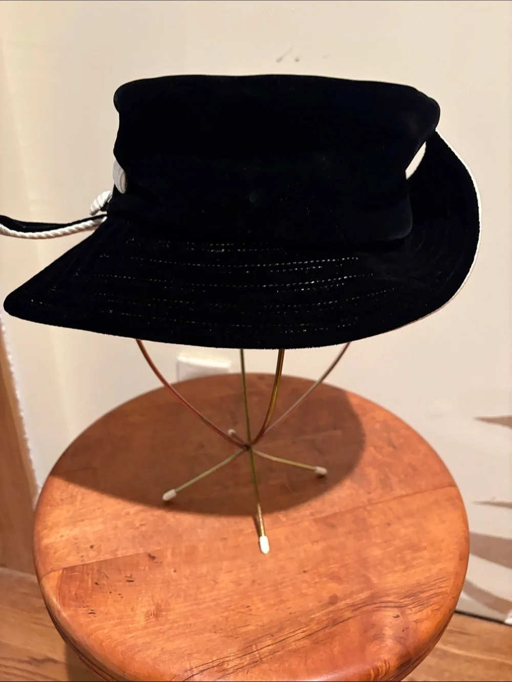 I rage Black Velvet Bucket Hat